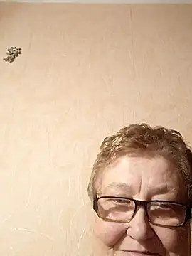 Katherine735 Show in webcam