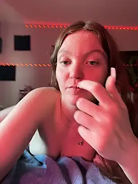 XXX chat uživo modela stonerbaby