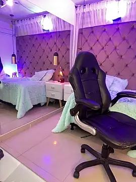 Chat XXX ao vivo de Auri__