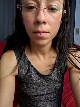 BabyyMetal Adlı Modelin Canlı XXX Sohbeti