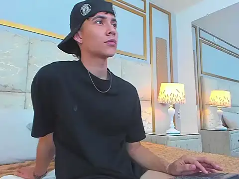 Вебкам-шоу AronTawers