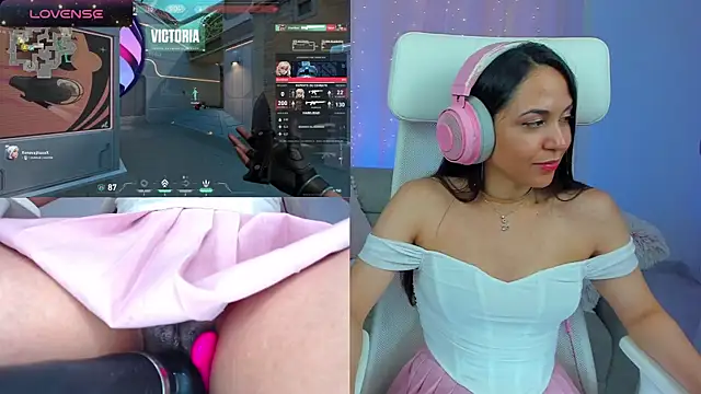 XXX chat uživo modela VenusIslove