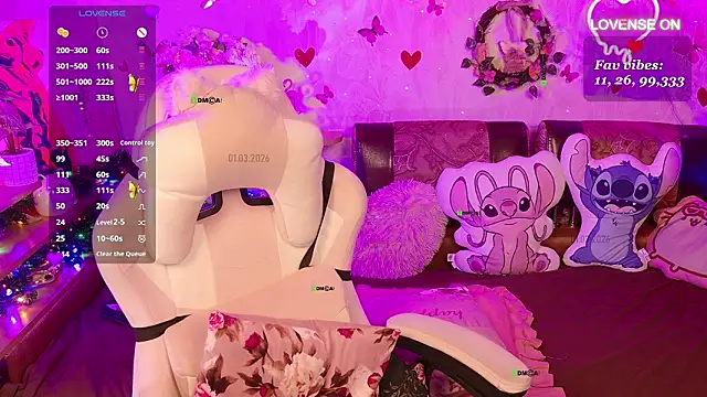 XXX chat uživo modela KissSweetPeach