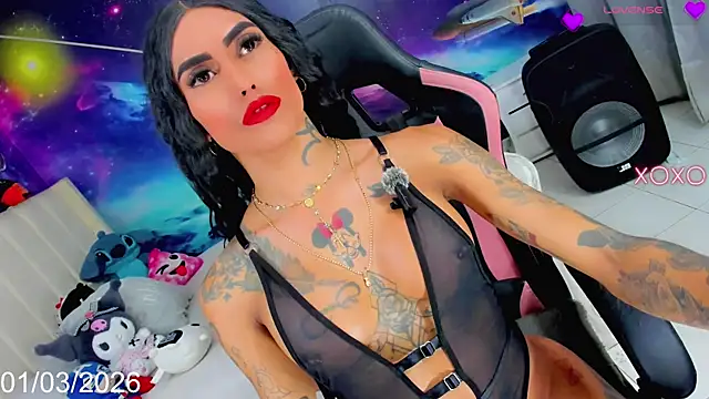Nella_Dolls Adlı Modelin Canlı XXX Sohbeti