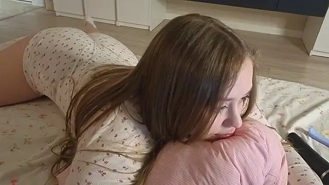 DextralCrew Chat XXX in diretta