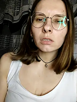 XXX chat uživo modela Aashikalaa