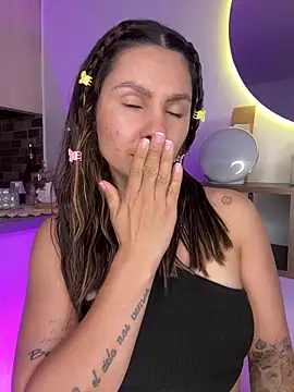 Chatroom XXX en direct de SofiaG_