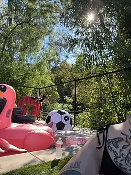 GennaJames: απευθείας συνομιλία ΧΧΧ