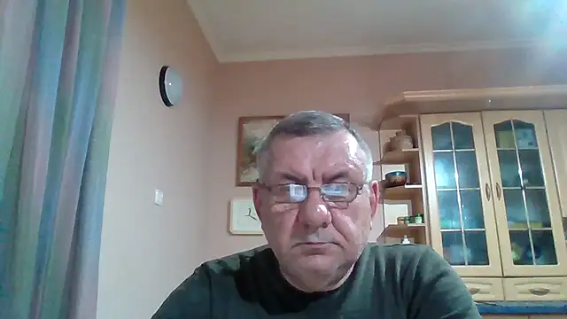 Show modela machomale3 na web-kameri