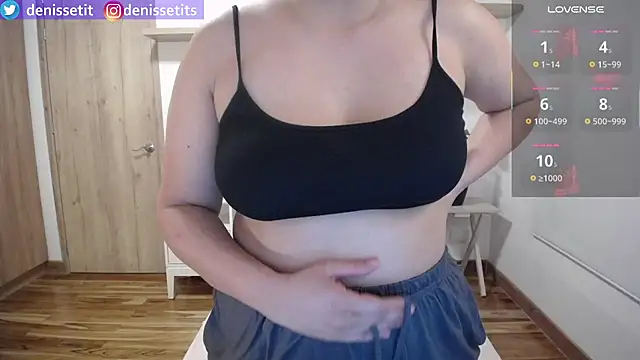 XXX chat uživo modela DenisseTits