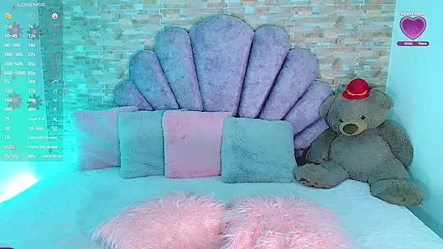 Amatistablue: διαδικτυακό σόου στην κάμερα