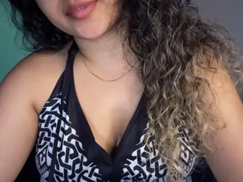 _neesha_414_ Adlı Modelin Web Kamerası Şovu