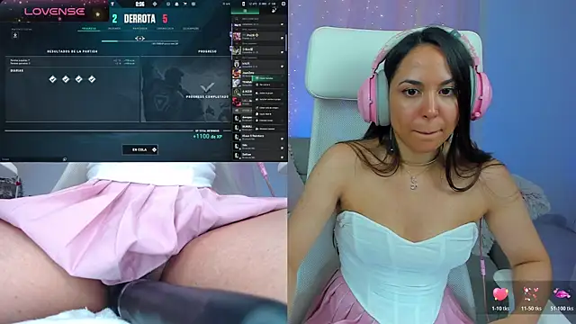 XXX chat uživo modela VenusIslove