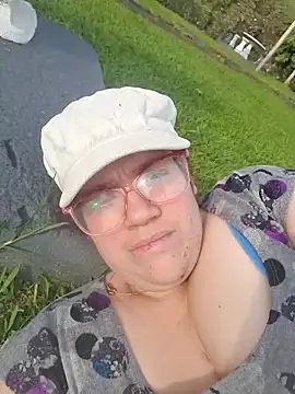 karlythoth@xh Chat XXX live