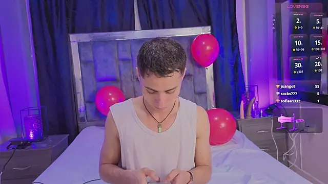 عرض كام LeoMonnroe