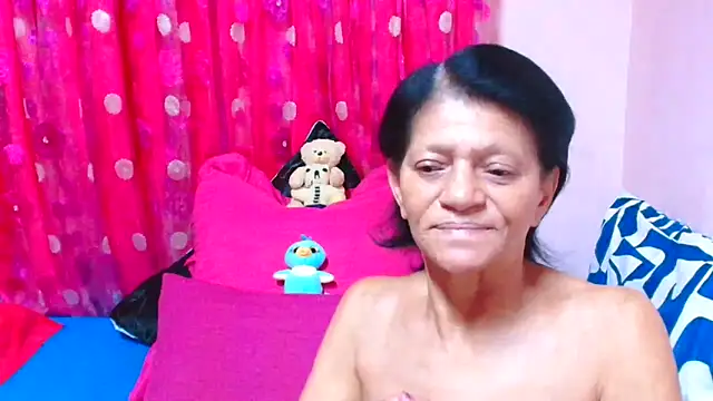 Chat +18 de SLUTTYROXY ao vivo