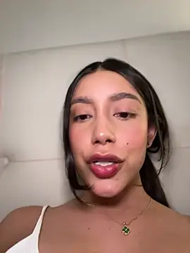 SelenaStone Show Webcam