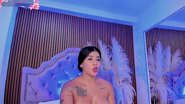 SelenaStonne Chat XXX live