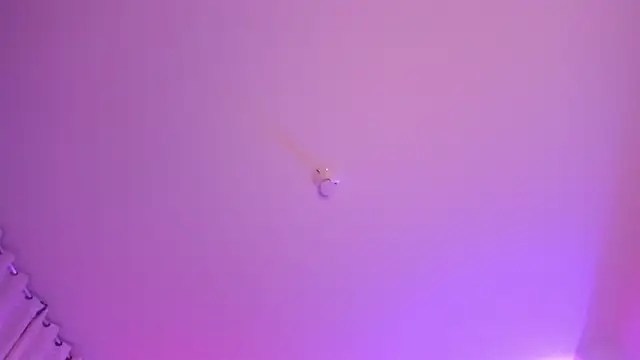 eimyy_rouseのライブXXXチャット