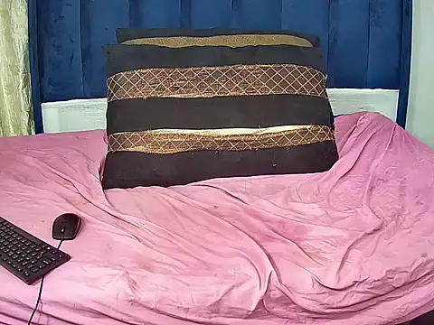 KinkyBoobs webkamerás műsora