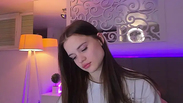 LuisaClovern Live XXX chat