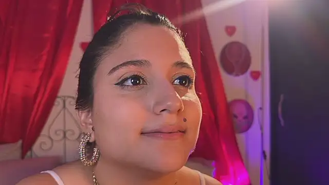 Chat XXX en directo de Avelyne