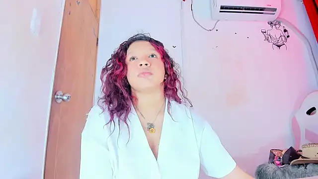 Chat XXX ao vivo de Emily_Coper18