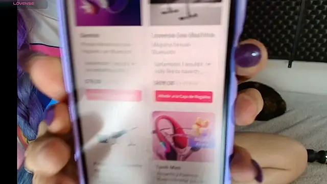 XXX chat uživo modela karlamoon23