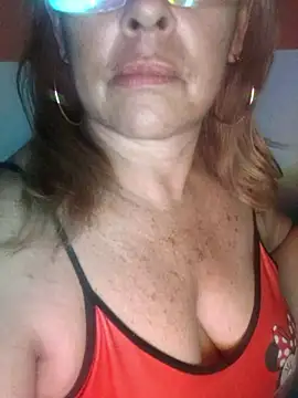 Kasandra_Hon Webbikameraesitys