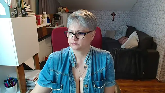 bigtits4you's Live XXX Chat