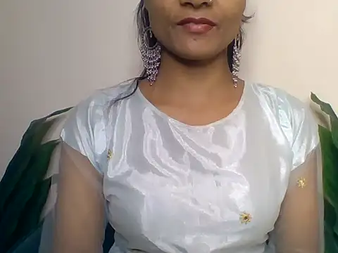 Indian_Sara Live XXX Chat
