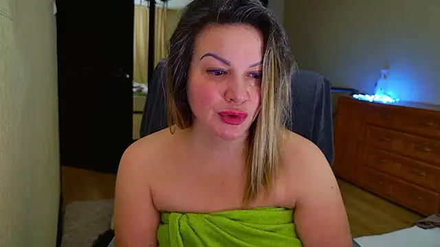 Chat XXX ao vivo de MishaMILF