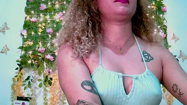 Crysrus live XXX chat