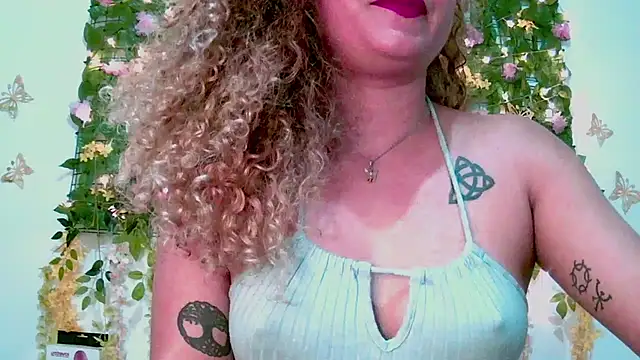 Crysrus Adlı Modelin Canlı XXX Sohbeti