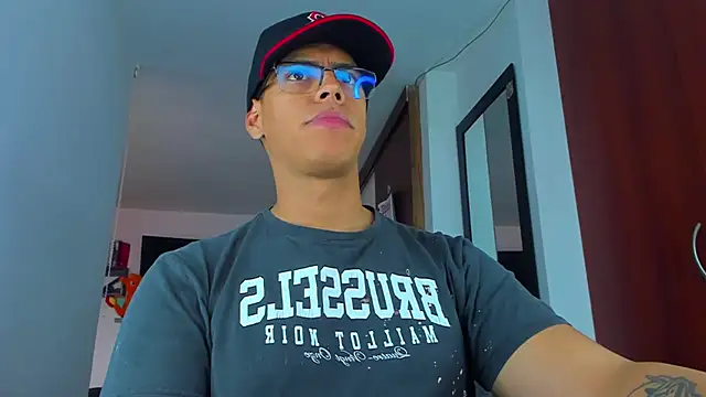 _John_Boy_ Live XXX-chat