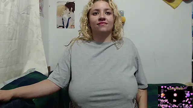 Crystal_shadow Chat XXX live