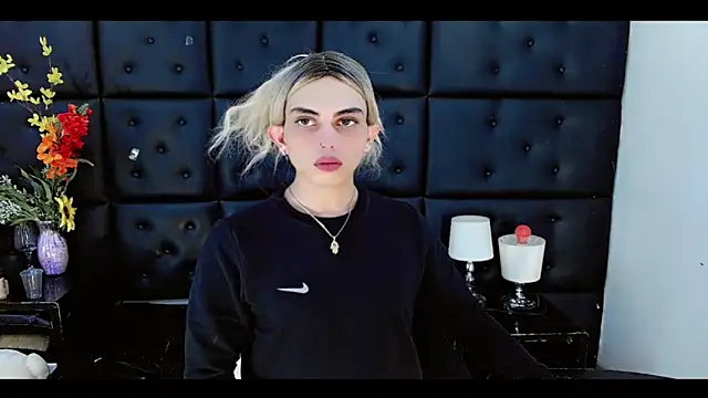 Daniela_Pink_ Live XXX-chat