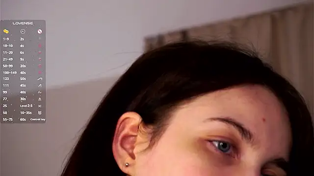 Chat +18 de EffieHenri ao vivo