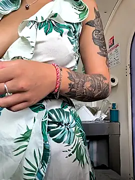 emma4xxx's Live XXX Chat