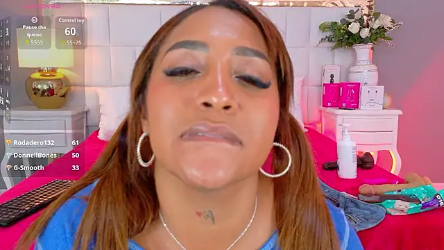 KateVenegas 现场XXX聊天