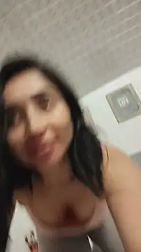 Elowyn Chat XXX in diretta