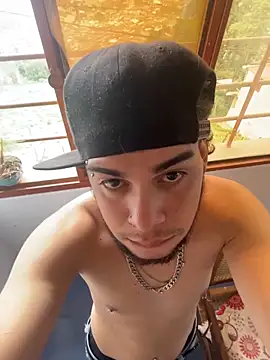 enzo_vittale03_ Show Webcam