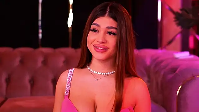 BellaNoirre Chat XXX in diretta