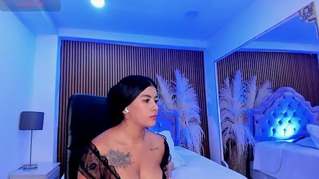 SelenaStonne's Live XXX Chat