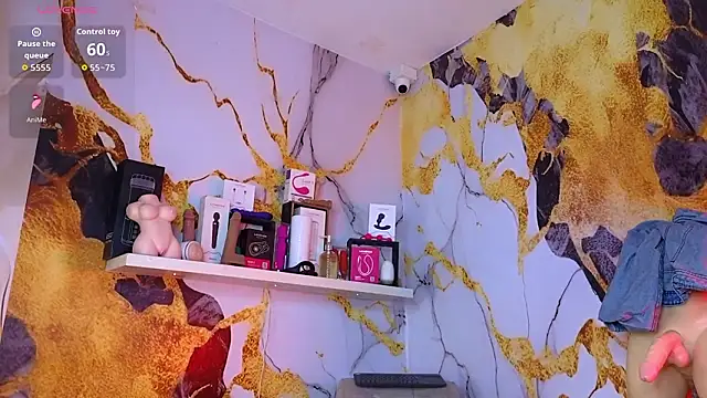 Nijinsky_LatinBoy Live XXX Chat