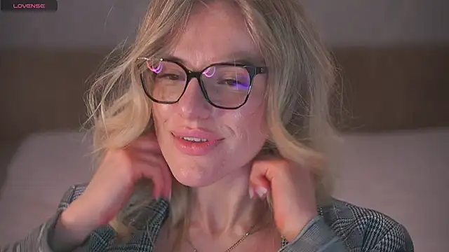 Vanille_Mystery 即時 XXX 聊天