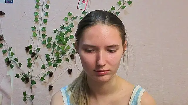 Chatroom XXX en direct de _kikiclark__