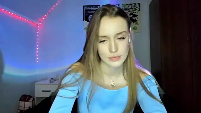 tinyglown Live XXX chat