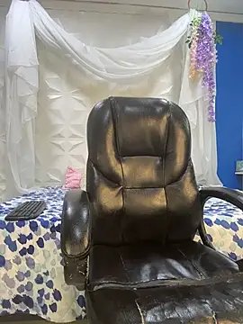 Chatroom XXX en direct de dalia-saenz