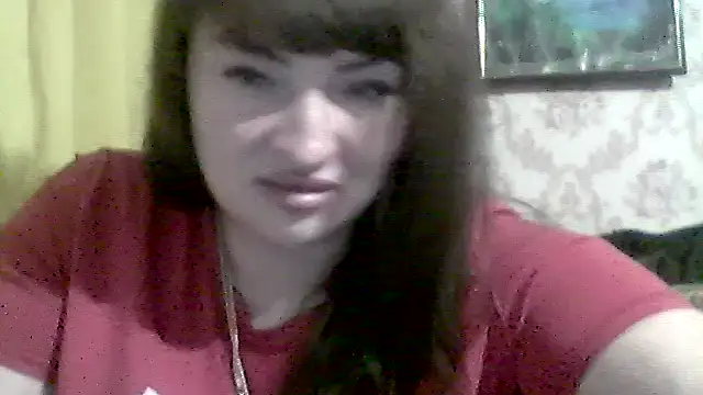 AllinaKis 即時 XXX 聊天